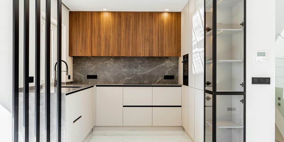 Mastering the Art of Effective Paint Scraping